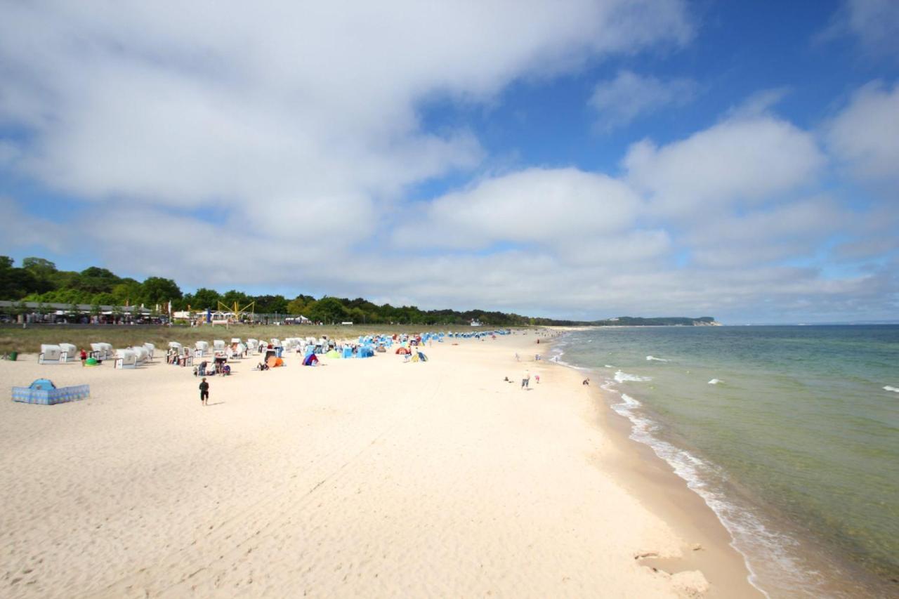 Strandnah Mit Terrasse, Gratis Nutzung Vom Ahoi Erlebnisbad Und Sauna In Sellin - Strandhaus Moenchgut Fewo06 Лоббе Экстерьер фото